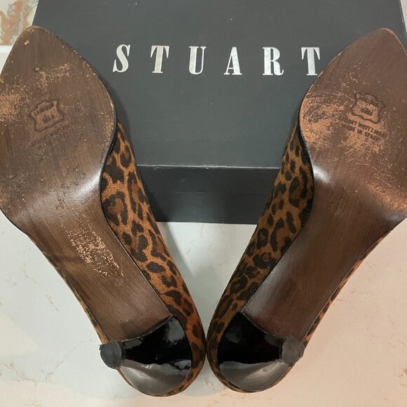 ESCARPINS STUART WEITZMAN LÉOPARD - BOUT FERMÉ - TALON VERNI NOIR - 7.5 - Picture 7 of 8
